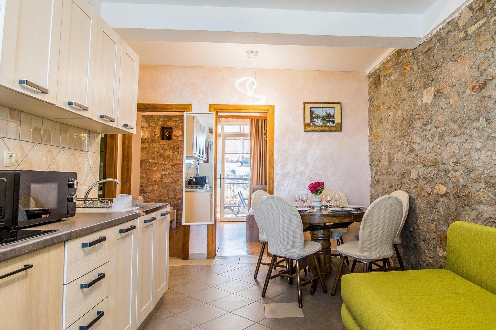 Dream House Rajic Apartment เทรอปาย ภายนอก รูปภาพ