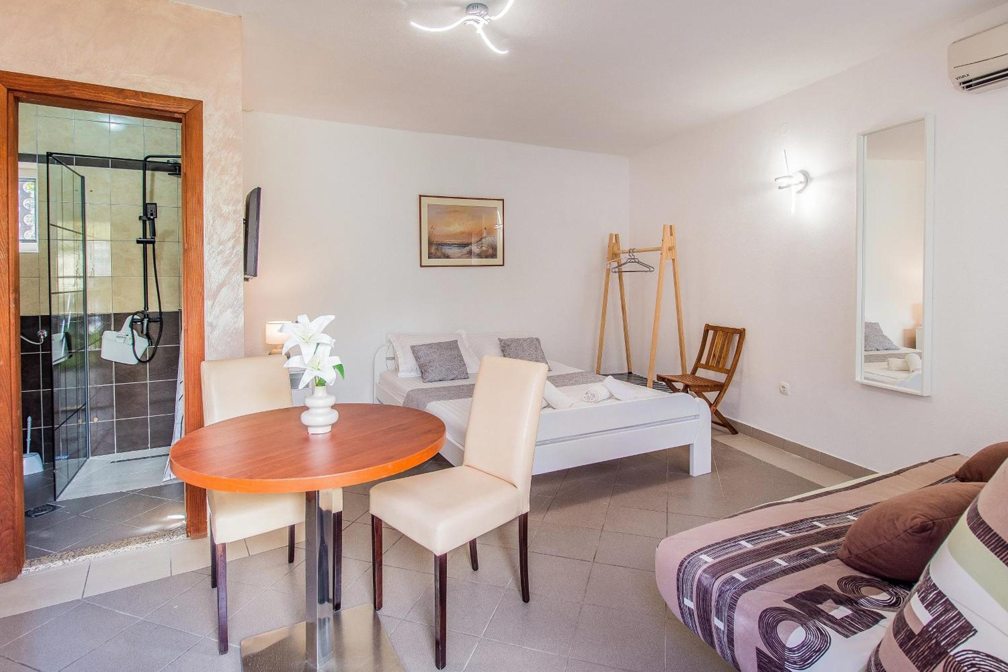 Dream House Rajic Apartment เทรอปาย ภายนอก รูปภาพ