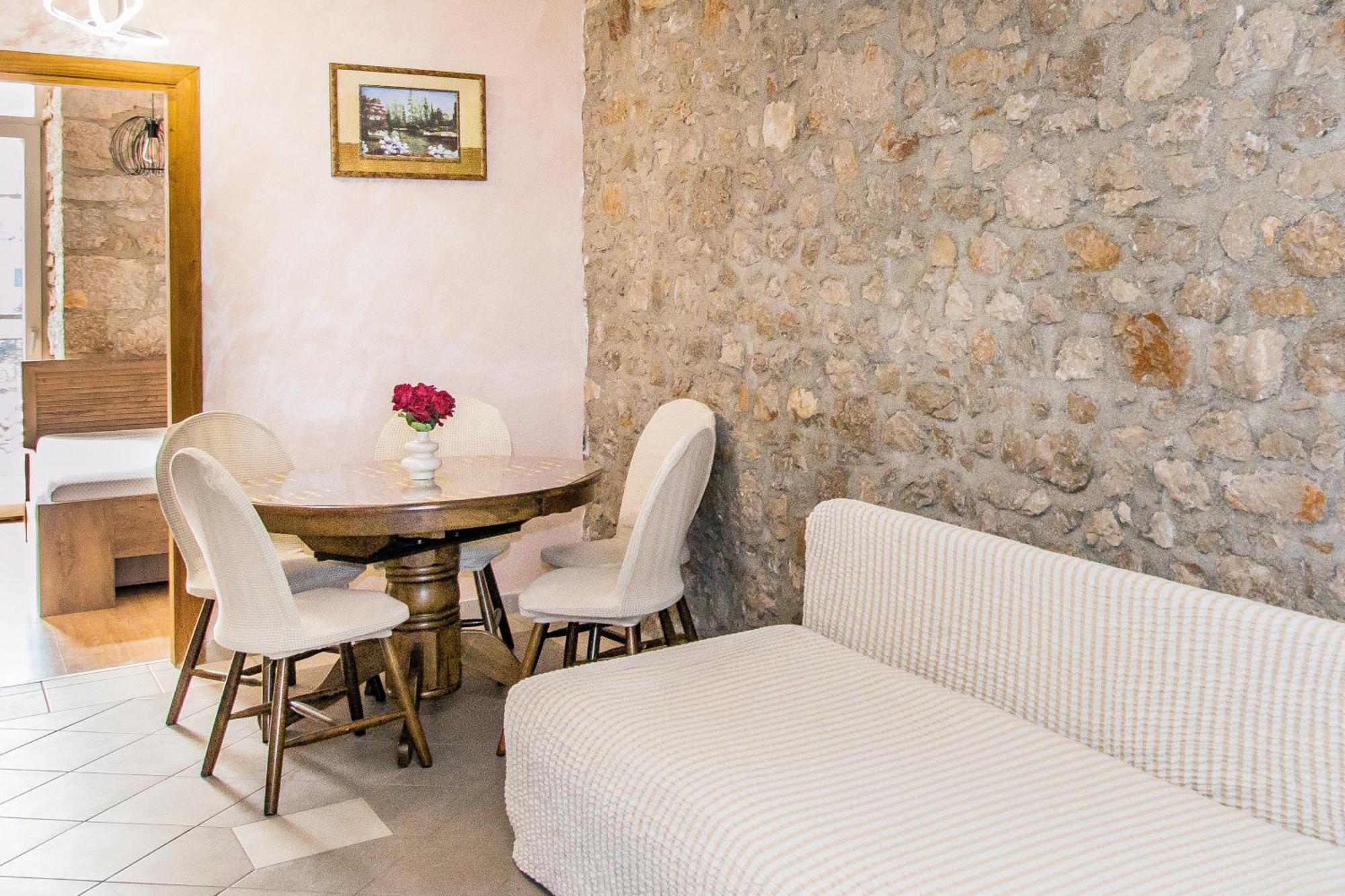Dream House Rajic Apartment เทรอปาย ภายนอก รูปภาพ