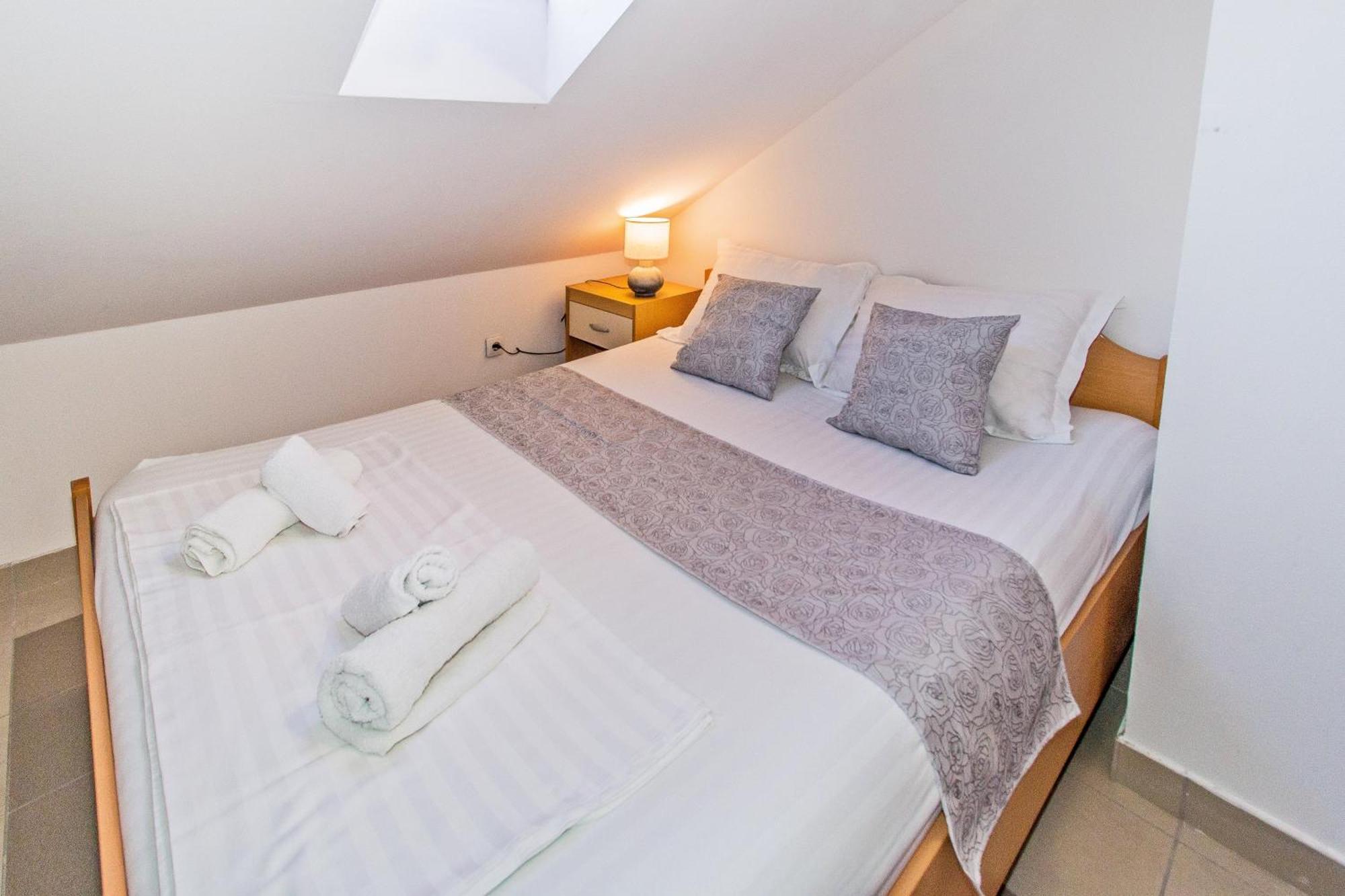 Dream House Rajic Apartment เทรอปาย ภายนอก รูปภาพ